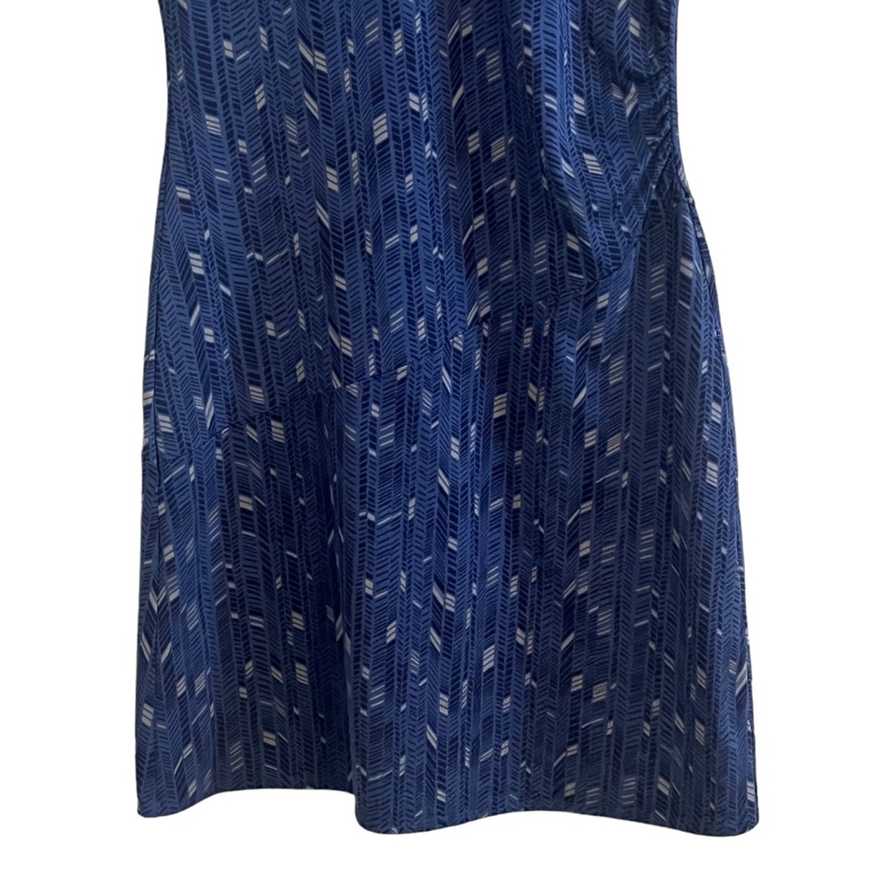 Athleta Blue Printed Short Sleeve V-Neck Dress - Picture 4 of 9